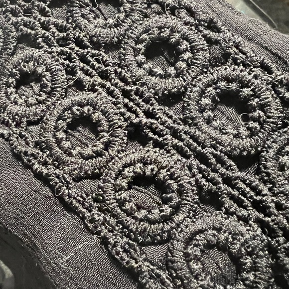 Black dress - Picture 4 of 4